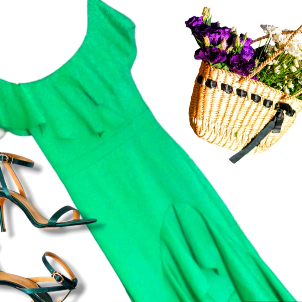 Women's Venus Dress Size Small Gorgeous!